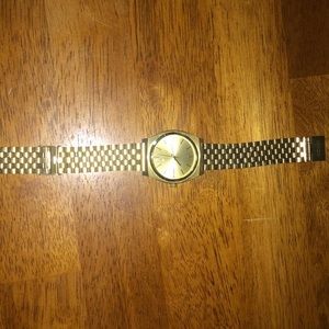 Men’s Nixon watch